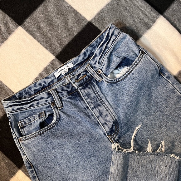 O’Neil Jeans - Picture 3 of 3